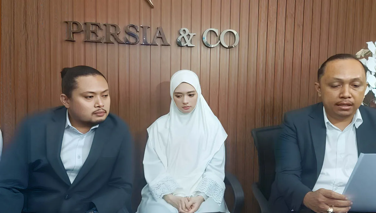 Inara Rusli Akui Nikah Siri dan Jadi Korban Perselingkuhan Insanul Fahmi